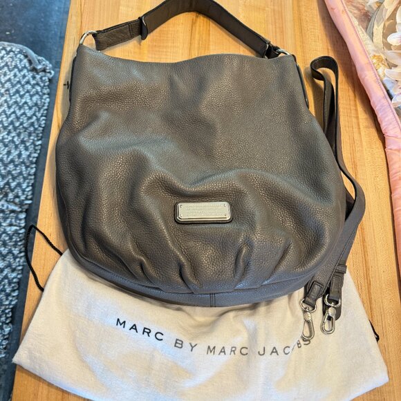 MARC BY MARC JACOBS LEATHER HOBO BAG - Picture 2 of 10
